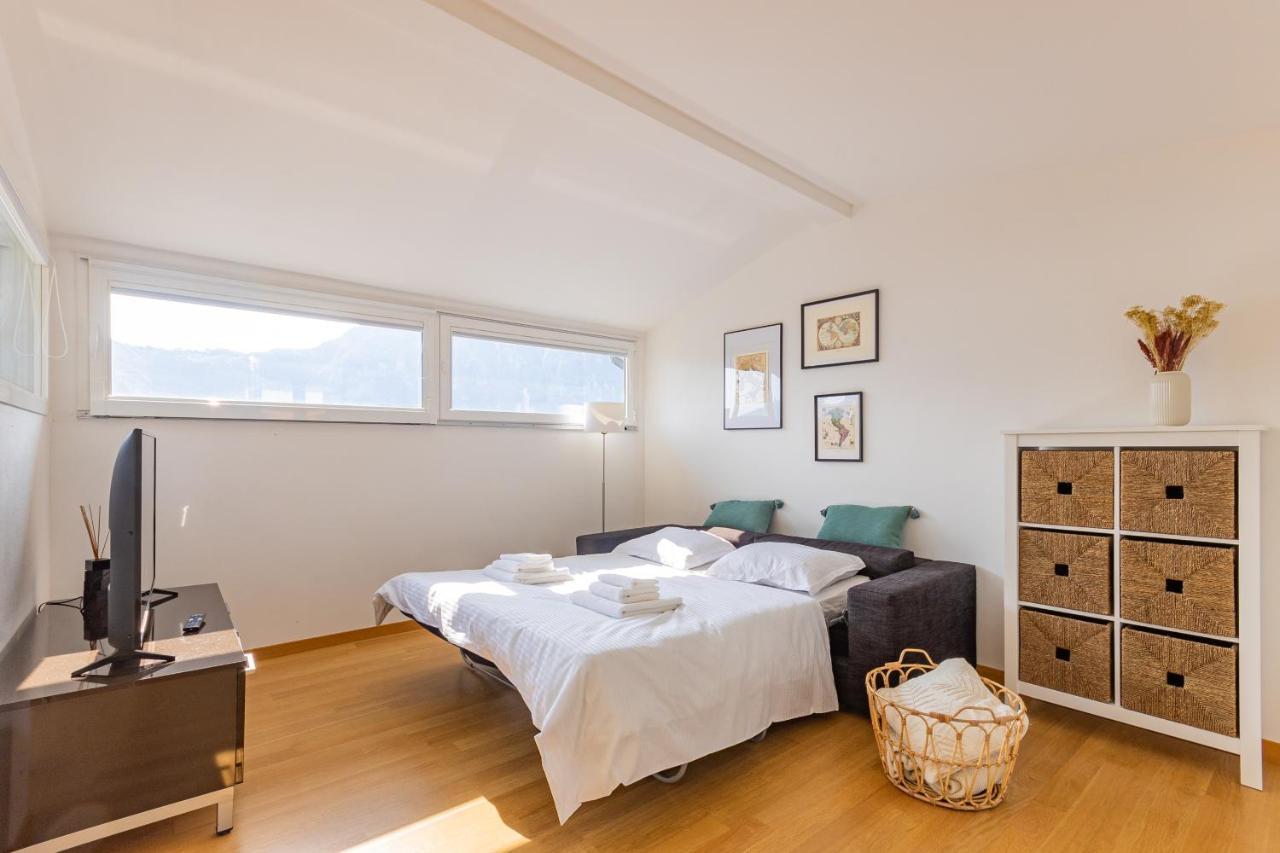 Casa Elea_ Panoramic Attic In City Center Campione dʼItalia Extérieur photo